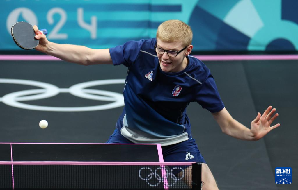 后卫线上的 后卫线上的