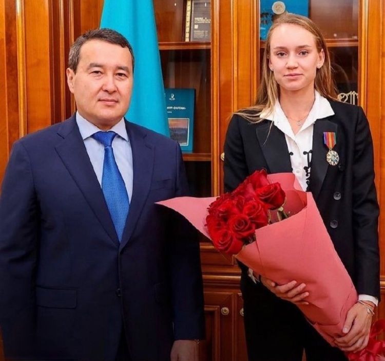 更高的竞技 更高的竞技