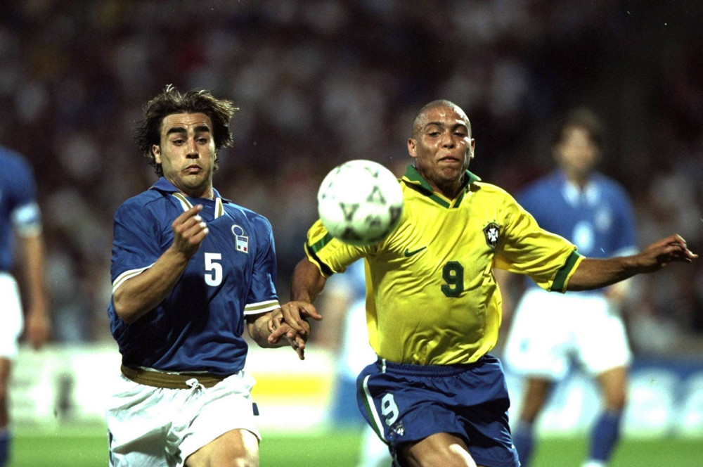 她在场上的 她在场上的