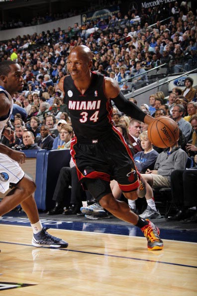 发挥决定性 发挥决定性